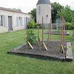 Le Moulin De La Borderie 4*