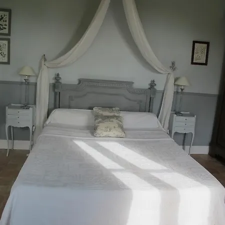 Le Moulin De La Borderie Bed and breakfast